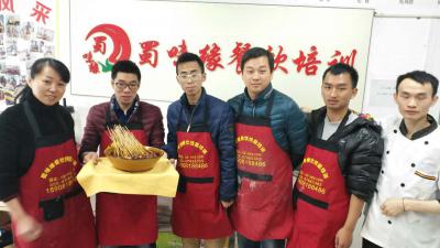 成都学钵钵鸡花季传媒官网下载哪家好？