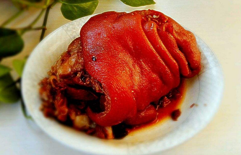 四川成都卤菜花季传媒官网下载班，卤肘子内容有哪些?