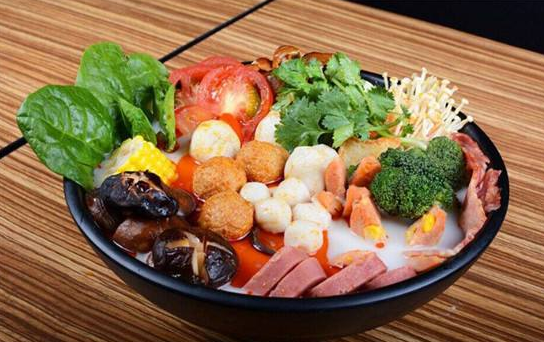 成都麻辣烫小吃花季传媒官网下载带动创业梦