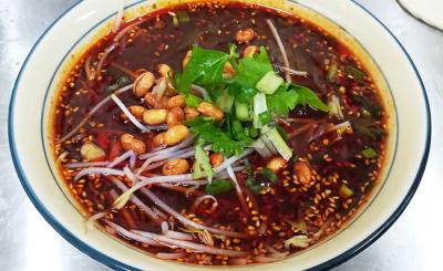 花季传媒APP在线下载教你酸辣粉的做法