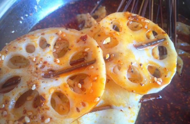 四川特色小吃，看起来很有油吃起来很香