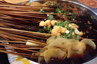 成都名小吃红汤钵钵鸡，麻辣鲜香