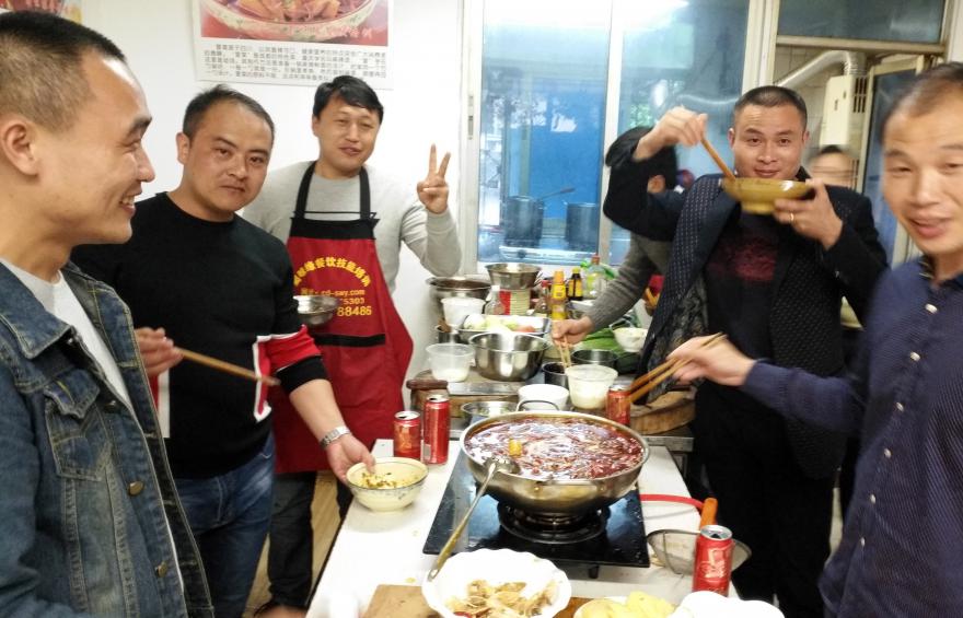 火锅花季传媒黄色APP