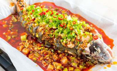 新一代无烟烤鱼技术,健康美味的纸包鱼花季传媒官网下载