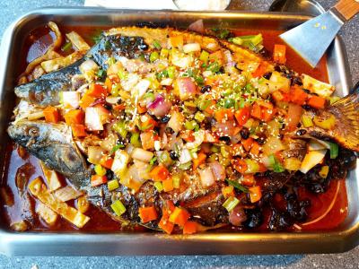 成都烤鱼花季传媒官网下载学校,成都烤鱼花季传媒官网下载哪里学？