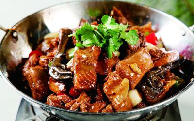 成都干锅技术花季传媒官网下载学校哪里专业？靠谱项目