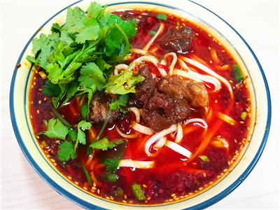 短期川味面食技术做法哪里好？小吃餐饮花季传媒官网下载机构