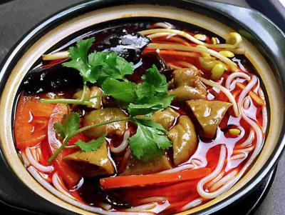 砂锅米线技术花季传媒官网下载学费多少钱？砂锅米线花季传媒官网下载中心