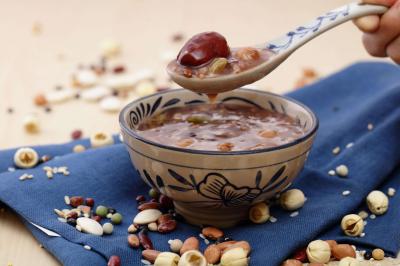 八宝粥花季传媒官网下载哪个好?八宝粥的制造办法