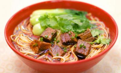 牛肉面花季传媒官网下载学校哪家好?牛肉面成品制作