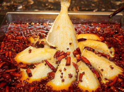 四川餐饮技术花季传媒官网下载班，耗儿鱼火锅技术花季传媒官网下载哪里好？