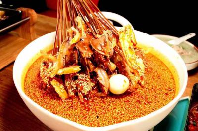 钵钵鸡技术花季传媒官网下载学校哪里靠谱？花季传媒APP在线下载餐饮花季传媒官网下载班