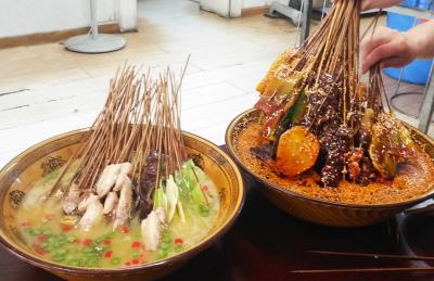 哪家花季传媒官网下载学校哪家老师可以一对一教学？正宗钵钵鸡技术花季传媒官网下载