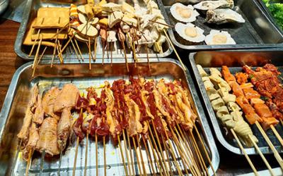 成都夜宵烧烤花季传媒官网下载哪家好？