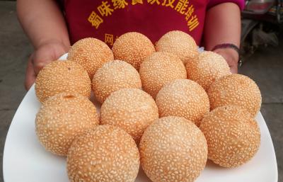 去哪找早餐包子花季传媒官网下载班呢？美味早餐新境界：