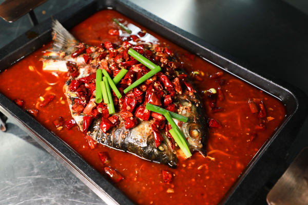 成都学烧烤烤鱼哪里有花季传媒官网下载班？成都烤鱼花季传媒官网下载多少钱？