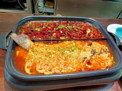 成都学烧烤烤鱼哪里有花季传媒官网下载？成都烤鱼花季传媒官网下载班