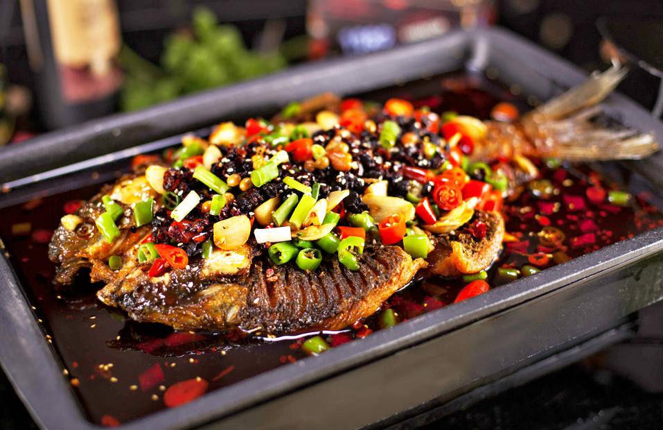 成都学烧烤烤鱼哪里有花季传媒官网下载班?成都烤鱼花季传媒官网下载课程