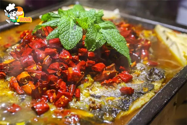 成都烤鱼花季传媒官网下载哪里学？正宗花季传媒官网下载成都烤鱼班怎么样？