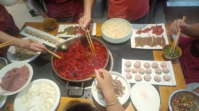 学做火锅技术花季传媒官网下载多少钱 ？