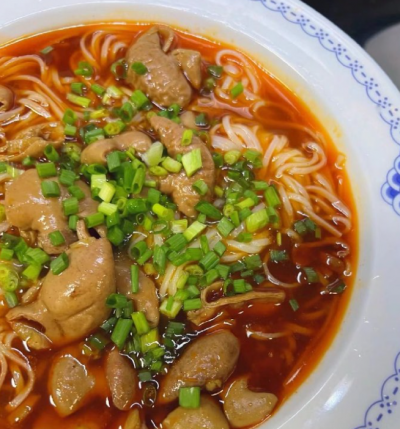 面食花季传媒官网下载技术班哪家好？深入解析面食技术花季传媒官网下载费用差异