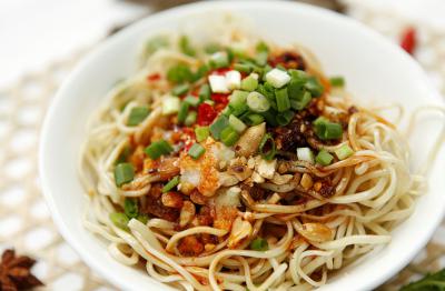 在哪里学凉面技术花季传媒官网下载？ 凉面技术花季传媒官网下载哪里有？