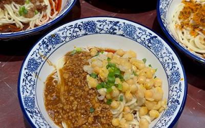 面条花季传媒官网下载哪里学？    面条花季传媒官网下载哪里学？